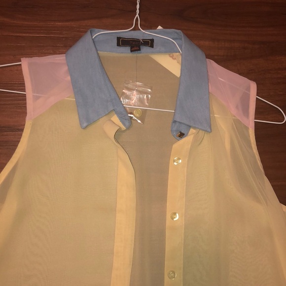 Sheer button down - Picture 2 of 2